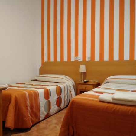 Pension Dominguez Madri Exterior foto