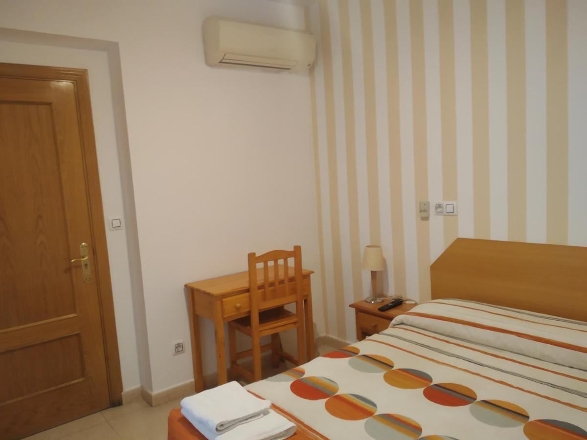 Pension Dominguez Madri Exterior foto